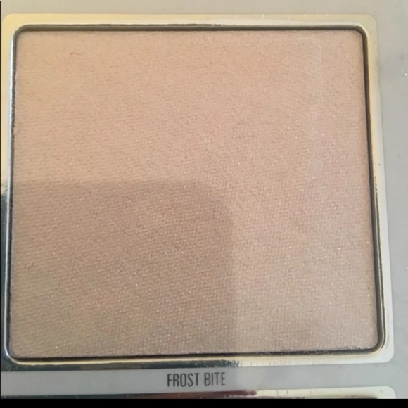 1 Left!! AUTH KYLIE HOLIDAY WET SET HIGHLIGHTER - Picture 4 of 8
